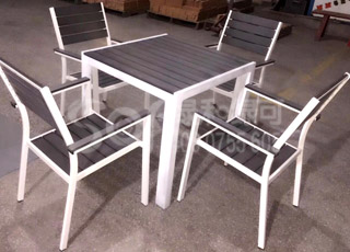 木塑正方形配套桌椅/木塑塑木休闲椅